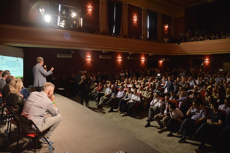 Gjiknuri: Projekti për aeroportin e Vlorës në rrugë të mbarë