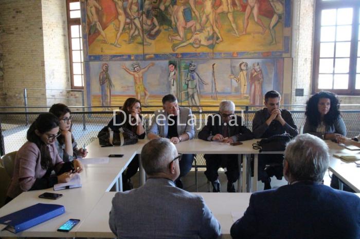 Bashkia Durrës në edicionin e pestë të festivalit “Tipicità in Blu” në Ankona (FOTO)