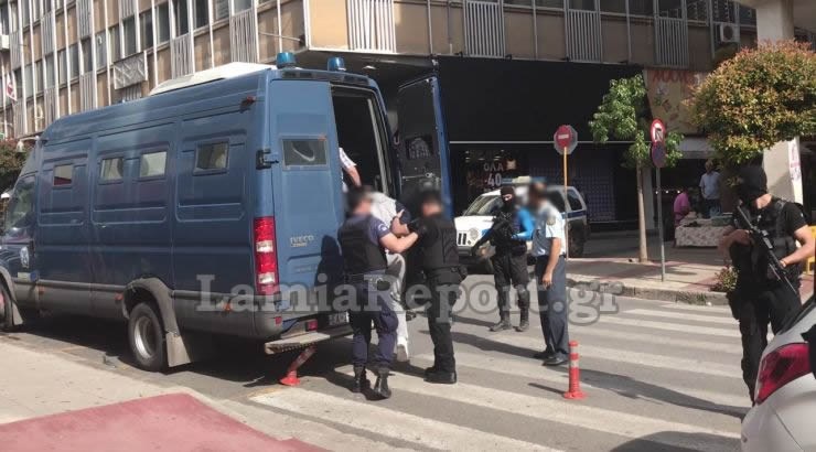 Alket Rizai del para Gjykatës greke për një tjetër akuzë, ofendon gjyqtarin: Ik q** ore