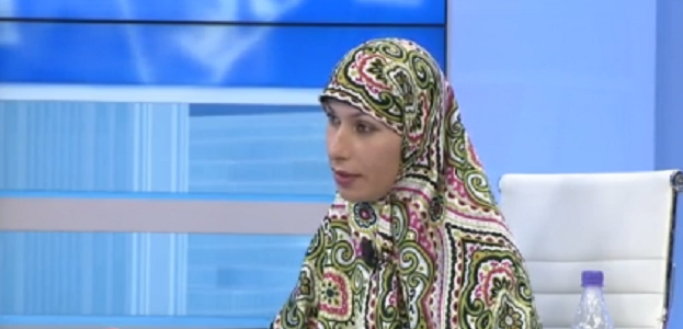 Martesë pa celebrim, myslimania braktiset nga burri: S’i dha atësinë, vajza ime nuk ekziston