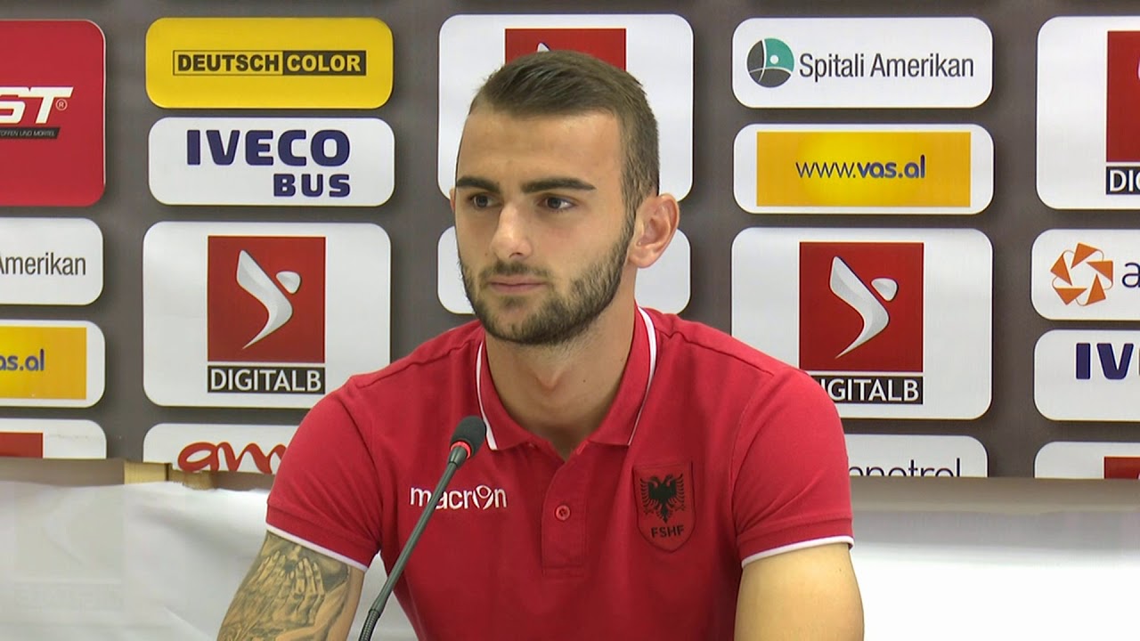 VIDEO/ Abazaj kalon testet mjekësore te Anderlechti