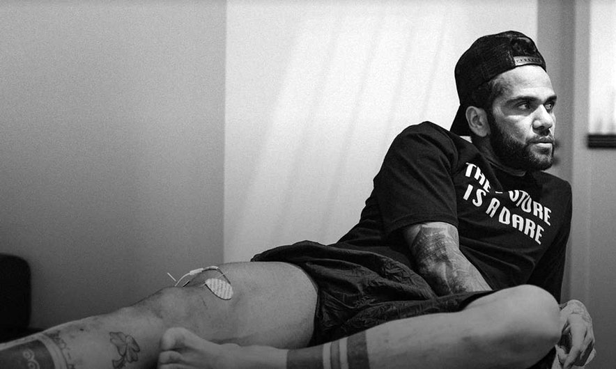 Humbi Botërorin, Dani Alves: Mos qani për mua!