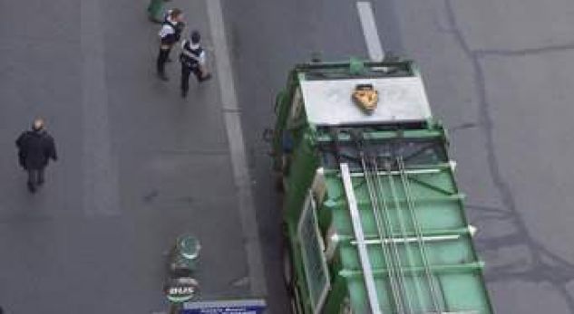 Dy të arrestuar për sulmin terrorist në Paris