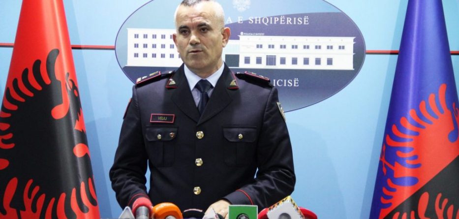 Drejtori Veliu takon policët e lënduar, flet edhe për gazetarin e plagosur