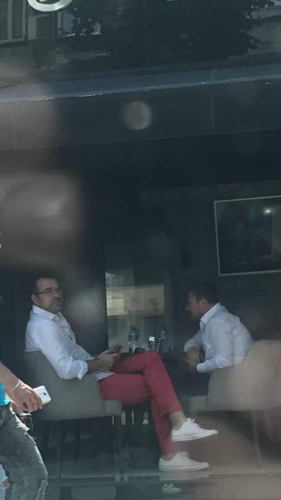 “Olsi Rama dhe Gjushi në Bllok, në pritje për të festuar me Sajen!”