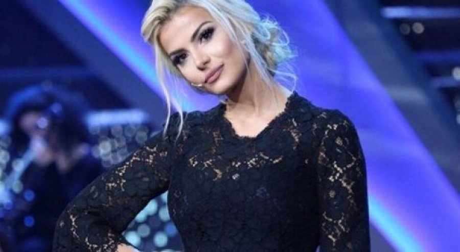 Marina Vjollca pranon publikisht ndryshimin në jetën e saj