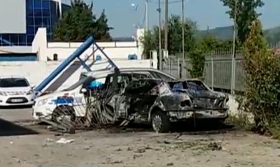 Identifikohet 24-vjeçari që u dogj në makinë pas aksidentit të rëndë