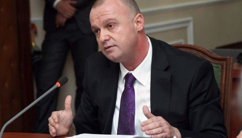 Shpenzimet marramendëse nga kreu i kontrollit të Pasurive, 25 mijë euro bileta avioni