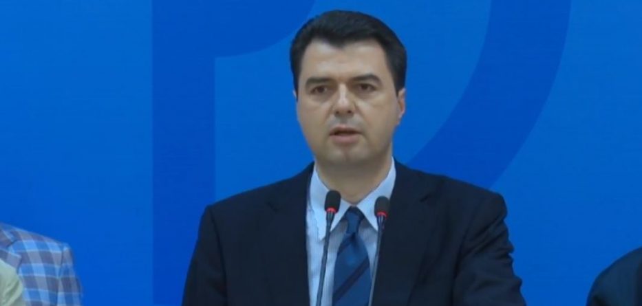 Basha thirrje të fortë shqiptarëve: Ju ftoj të protestojmë për largimin e Xhafajt