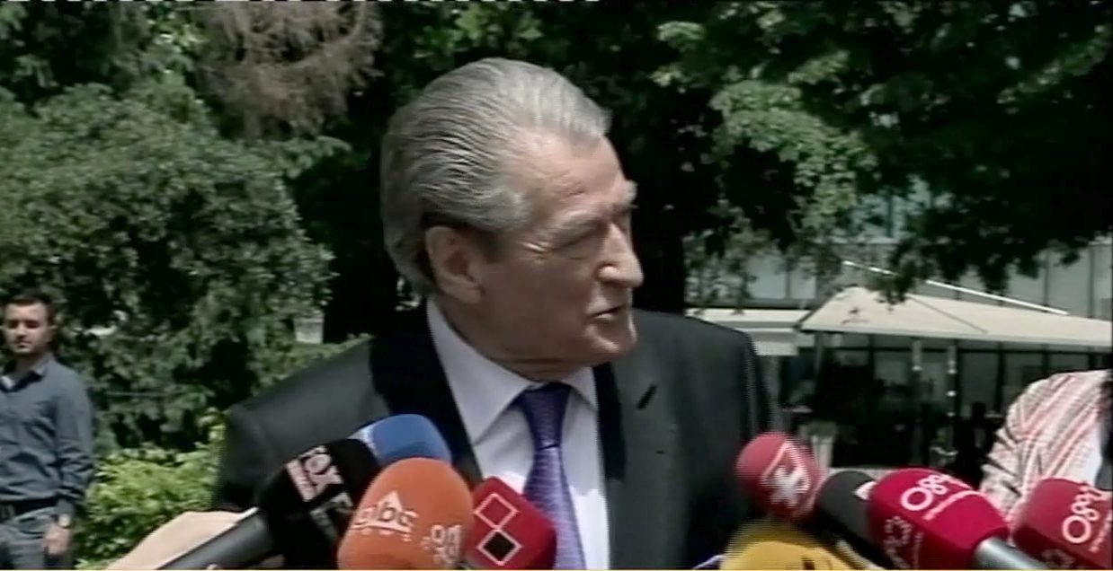 Berisha: Shqiptarët ta nxjerrin nga zyra Edi Ramën, ta hedhin në Lanë si kalbësirë