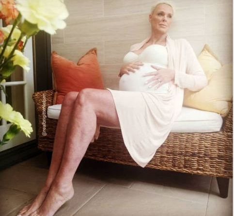 Aktorja hollivudiane shtatzënë në moshën 54-vjeçare!