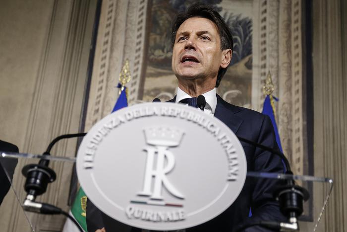 Ç’po ndodh në Itali? Conte refuzon të formojë qeverinë