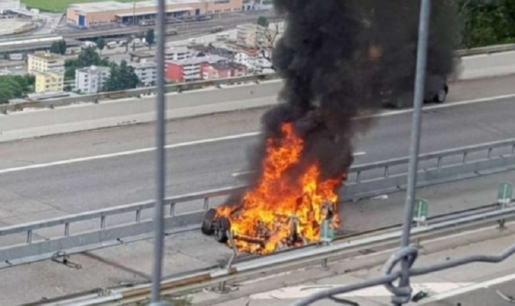 Cili ishte biznesmeni gjerman që u dogj i gjallë brenda makinës