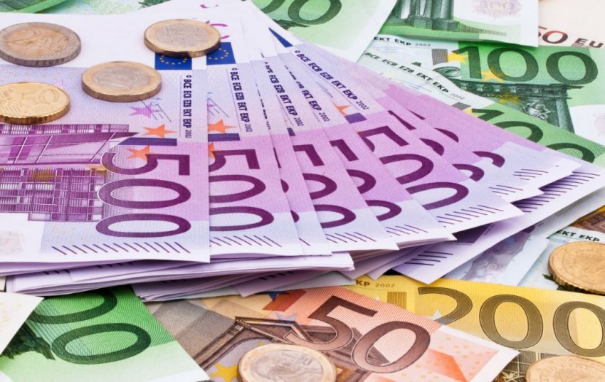 Euro në pikiatë edhe sot! Si është luhatur në 10 vjet, çfarë po e ul ditët e fundit