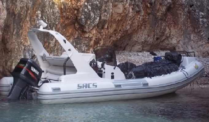 Dyshohet se do trafikonte drogë me gomone, shoqërohet në polici italiani