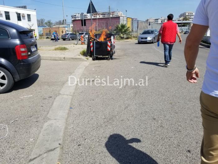 Shkrumbohet kazani i plehrave në portin e Durrësit, kur do ndalet ky fenomen?