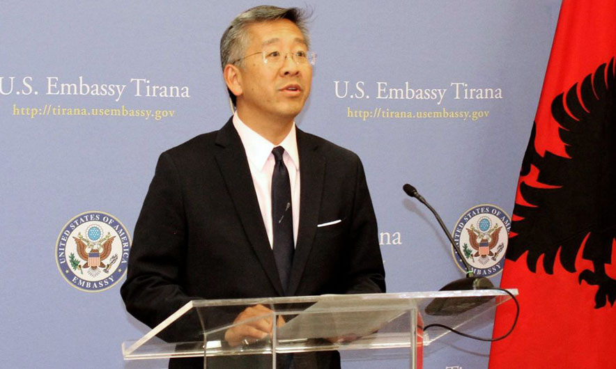 Donald Lu largohet nga Shqipëria, dërgohet në Kirgiztan