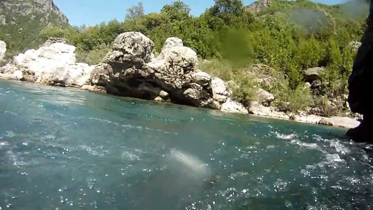 Gjendet i vdekur efektivi i policisë, mister shkaqet