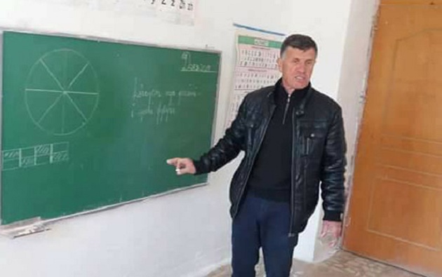 “Thuaj vajzës të heshtë”, flet babai i shoqes së 11-vjeçares që u ngacmua nga mësuesi