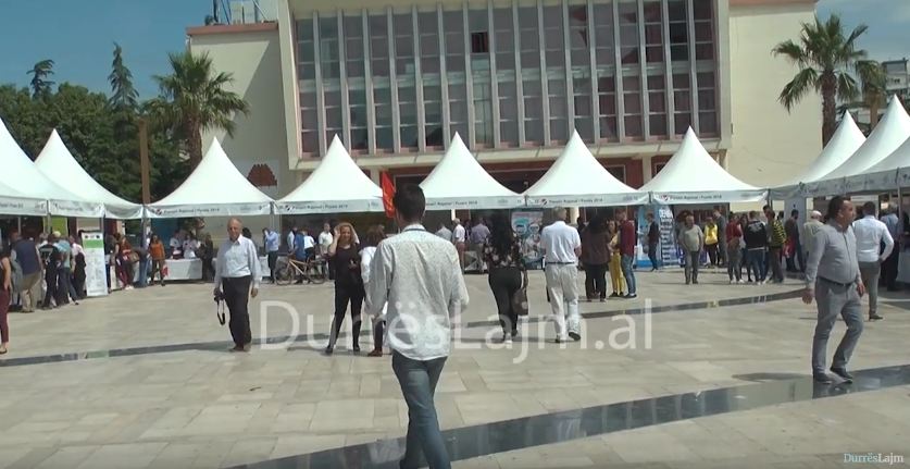 Për herë të parë panairi i punës në Durrës, 60 subjekte ofrojnë mbi 1000 vende pune (VIDEO)