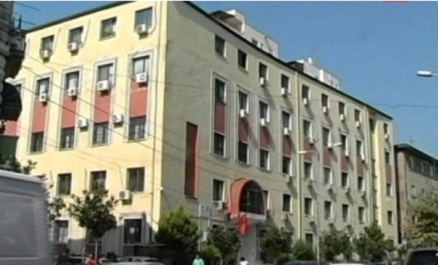 Prokuroria e Durrësit urdhëron ndalimin e 25-vjeçarit nga Tirana, ja akuzat