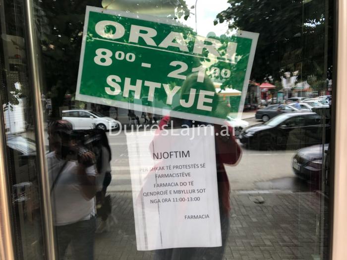 Edhe farmacistët e Durrësit në protestë, mbyllin aktivitetin për 2 orë