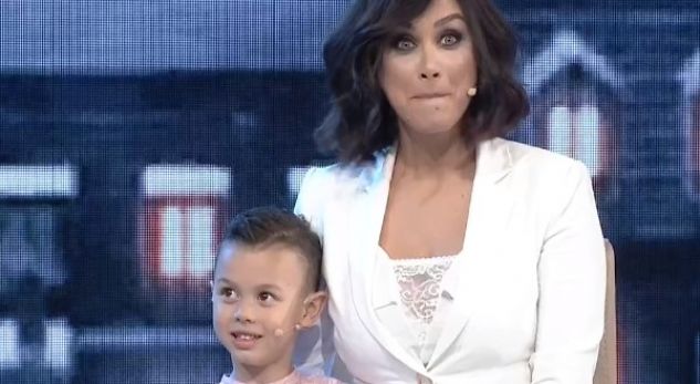 ‘Kur do martohesh mi goc, se mbete në derë?!’ Çiljeta befason me përgjigjen