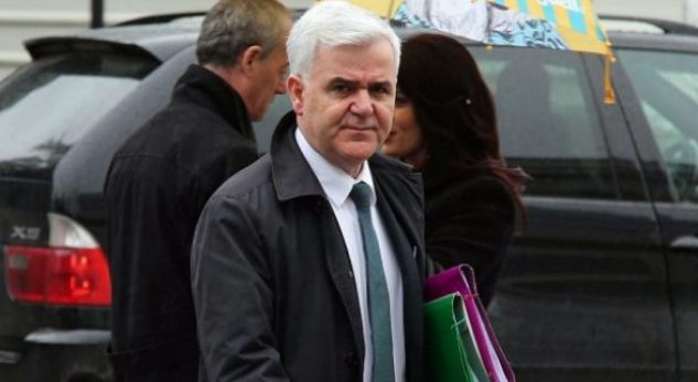 Koço Kokëdhima zbulon se kush po e sulmon Fatmir Xhafajn