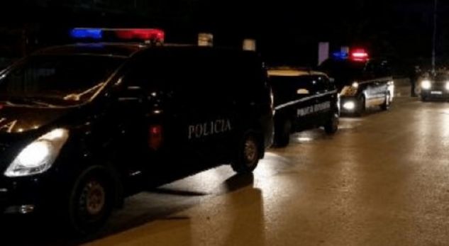 Kamioni ra në humnerë, dyshimet: E hodhi shoferi pasi e pushuan nga puna