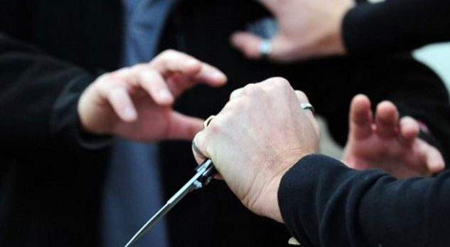 Thikë në prapanicë 47-vjeçarit pas konfliktit