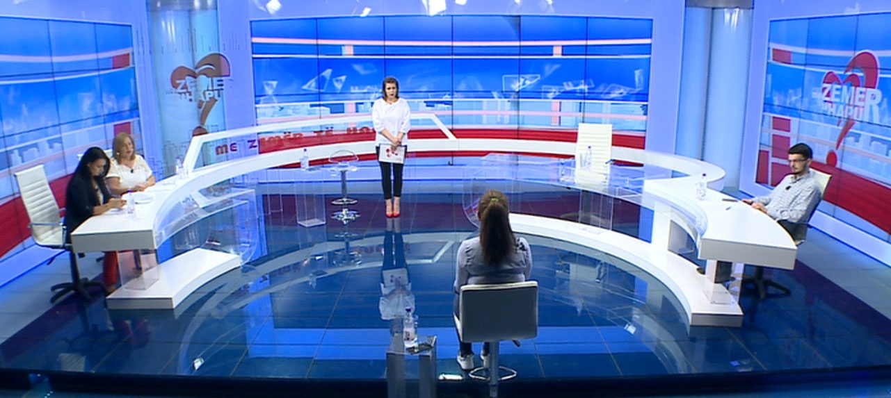 &#8220;Më tradhtoi 5 herë po e fala, iku me të dashurin e denoncova në Durrës&#8221;, ish-bashkëshortët përplasen live