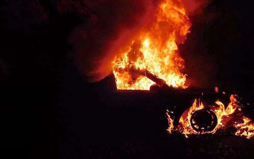 Digjet gjatë natës makina, dyshimet e policisë