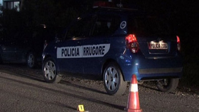 Plagosen 4 anëtarë të një familjeje në aksident