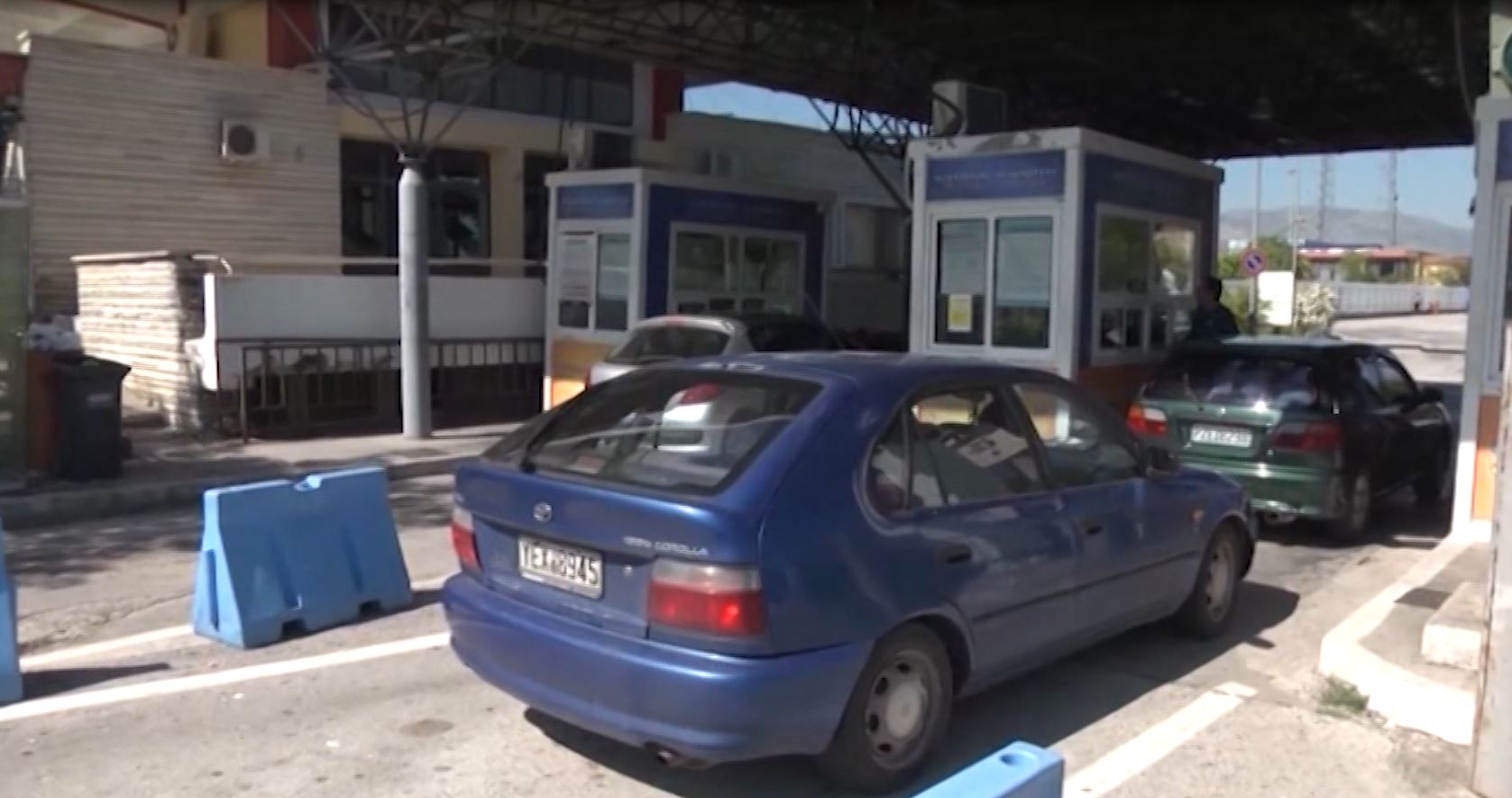 Policia kap 5 refugjatë nga Siria dhe Iraku