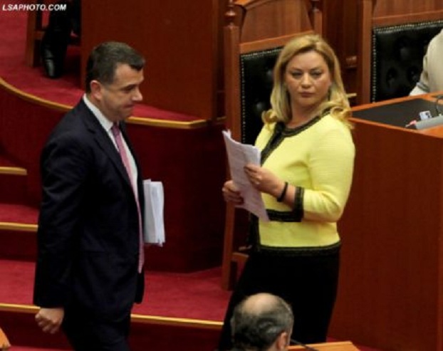 Balla paralajmëron Vokshin: E paditura e radhës do të jesh ti!