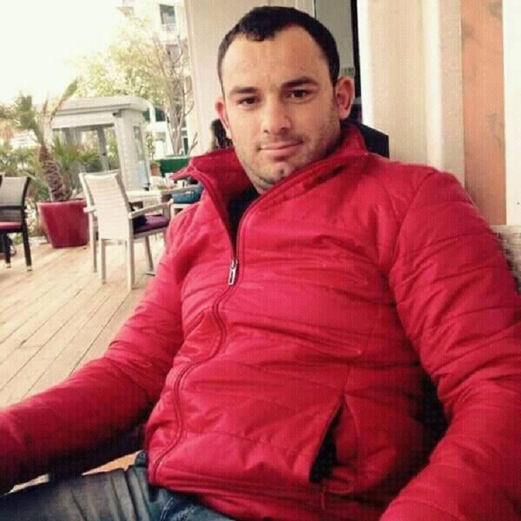 U ekzekutua në makinë në mes të Vlorës, ky është biznesmeni 29-vjeçar (FOTO)