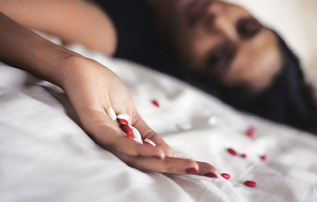 Vetëhelmohet 22-vjeçarja në Durrës