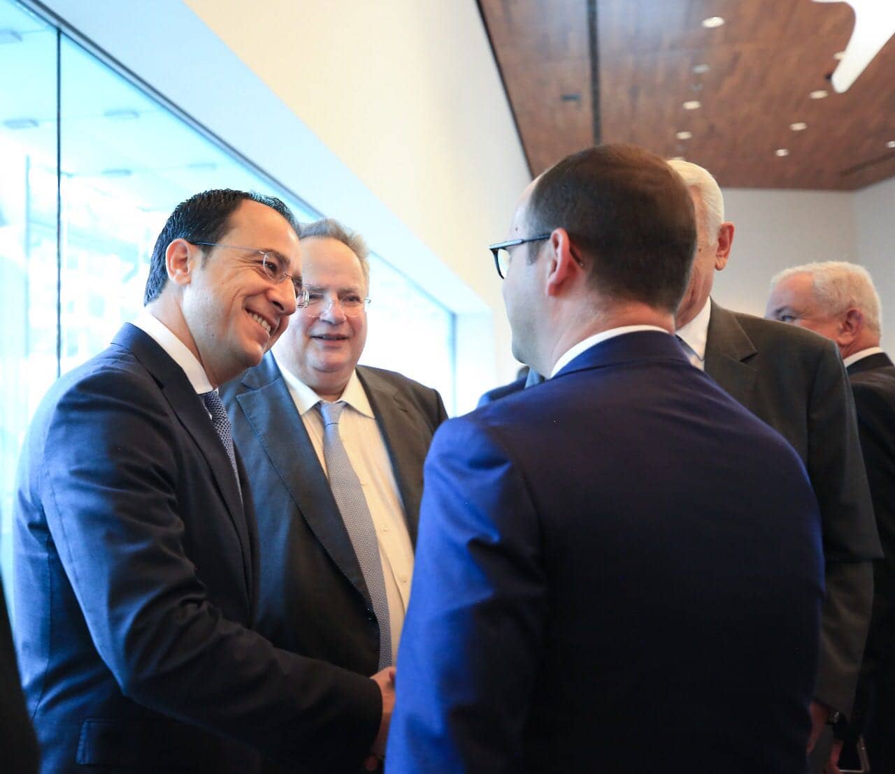 Bushati takim me ‘Miqtë e Shqipërisë’ për procesin e integrimit