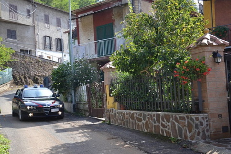 Shqiptari 33-vjeçar gjendet i vdekur në shtëpi, dyshohet se është vrarë (FOTO)