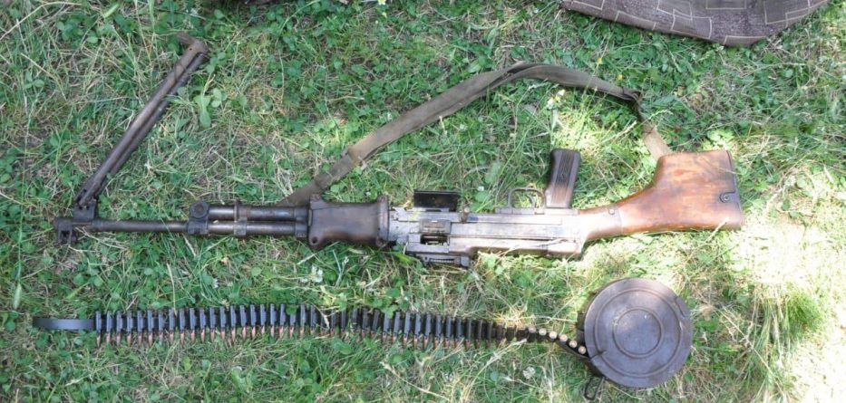 Mitraloz dhe fishekë në banesë, arrestohet 30-vjeçari (EMRI)