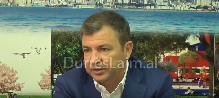 Flet Vangjush Dako: Ja si është organizuar qarkullimi i mjeteve në rrugën e plazhit (VIDEO)