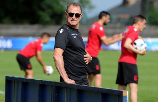 “Duka mu përgjërua për De Biazin”, Tavekio tregon pse nuk e vuri trajner të Italisë