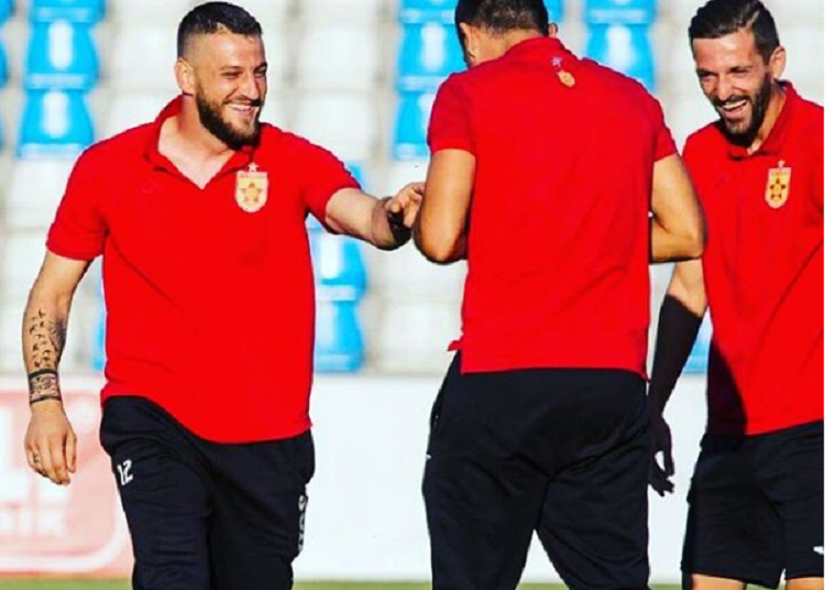 Aksidentohen me makinë 2 futbollistët e Partizanit, shkatërrohet “X5”-a e Alban Hoxhës