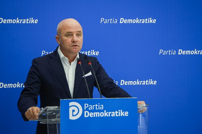 Akuza e PD-së: Klan dhe Top Channel çensurojnë opozitën, pjesë e aferave korruptive të qeverisë!