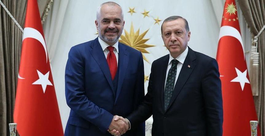Edi Rama uron Erdogan për suksesin në zgjedhje