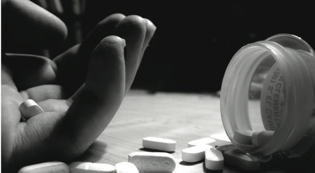 E rëndë në Durrës, 20-vjeçarja tenton të vetëvritet