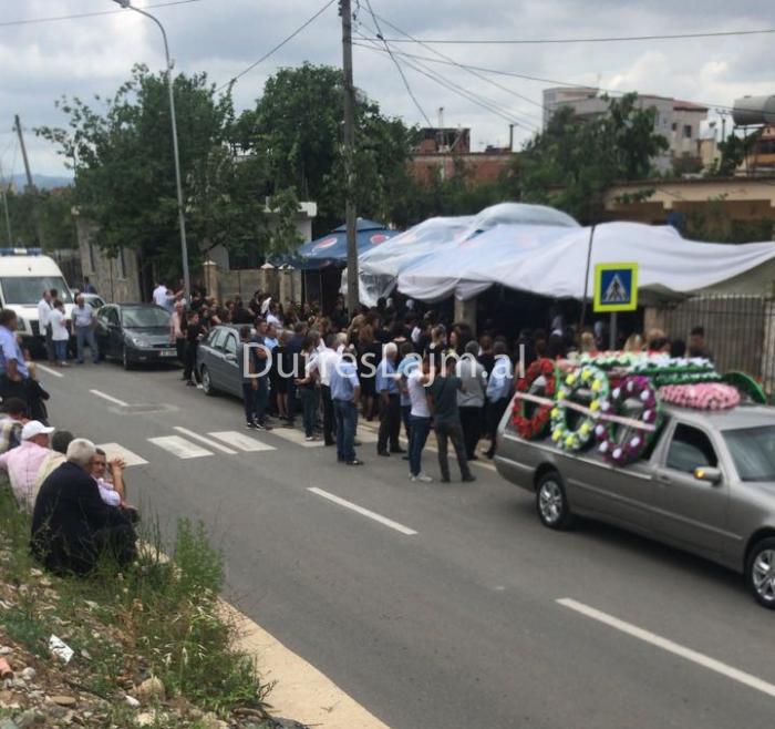 Cilido qoftë gabimi, dashuria nuk vret! Boll vollët vrer&#8230;