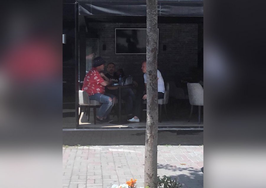 “Saimir Tahiri për herë të tretë në ish-bllok me…”