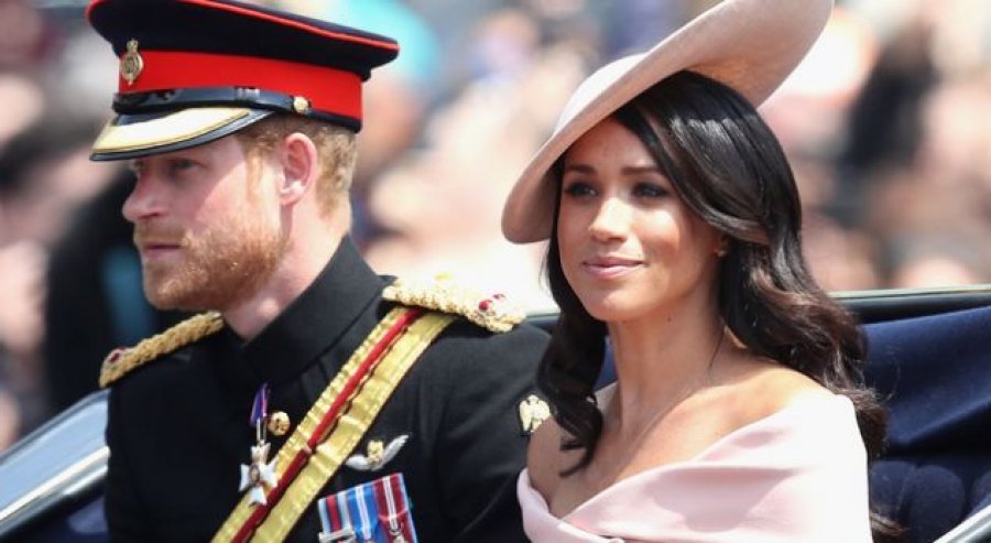 FOTO/ Në ditëlindjen e mbretëreshës, Meghan thyen sërish rregullat