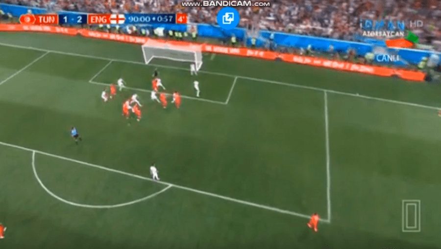 Anglia thyen mallkimin, fitore në limit